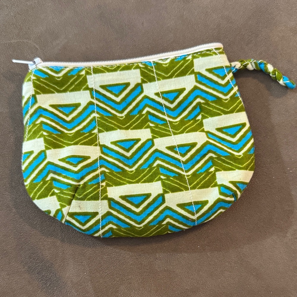 Stylish Green Geometric Cosmetic Bag